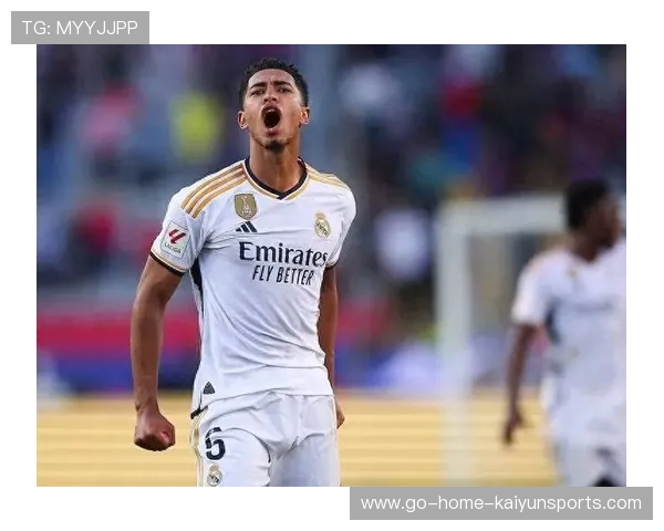 皇马前场推进极具侵略性，贝林厄姆抽射稍高